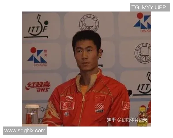 璀璨巨星同场竞技见证绿茵传奇岁月辉煌瞬间