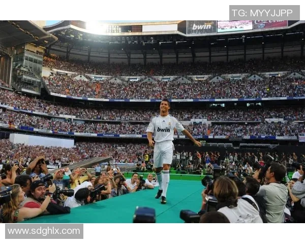 足球明星的年收入和人民币对比解析及影响因素分析