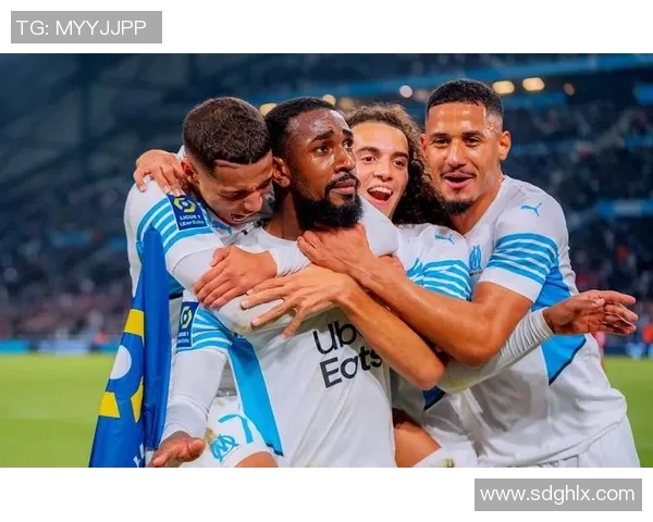 马赛足球队现役球星阵容及其在球队中的重要角色解析